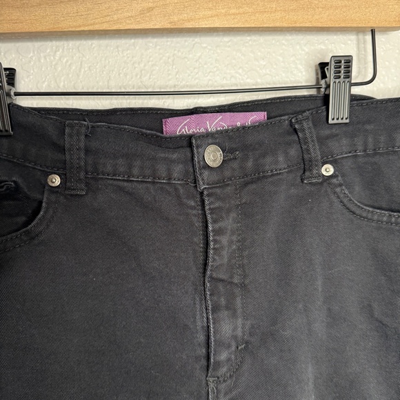 Gloria Vandderbilt - Amanda style - black jeans  size 10 -cp - Picture 3 of 6